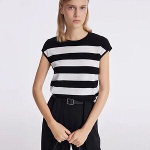 Goelia Tencel knitted women’s Black and White tank